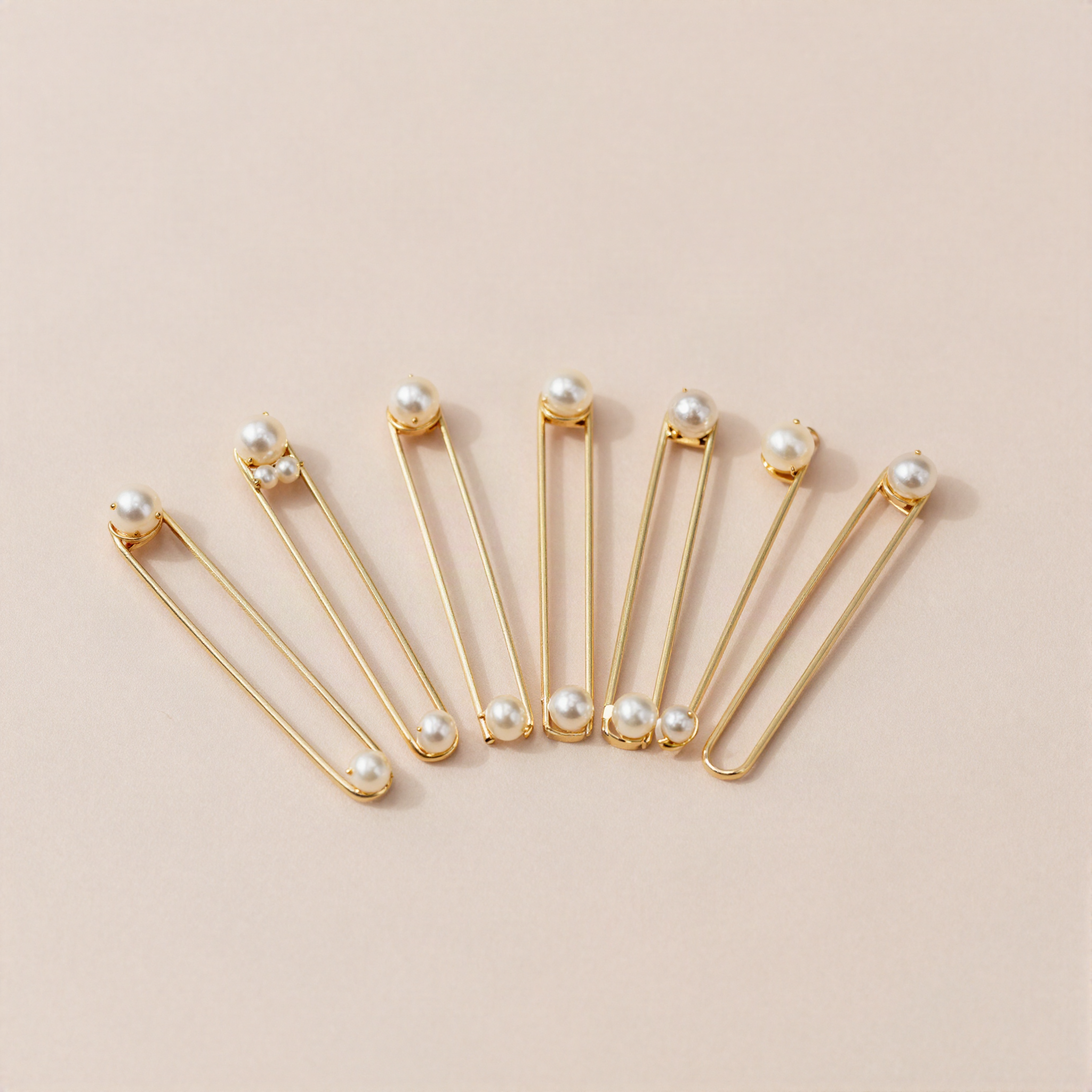 Pearl Embellished Bobby Pin Set